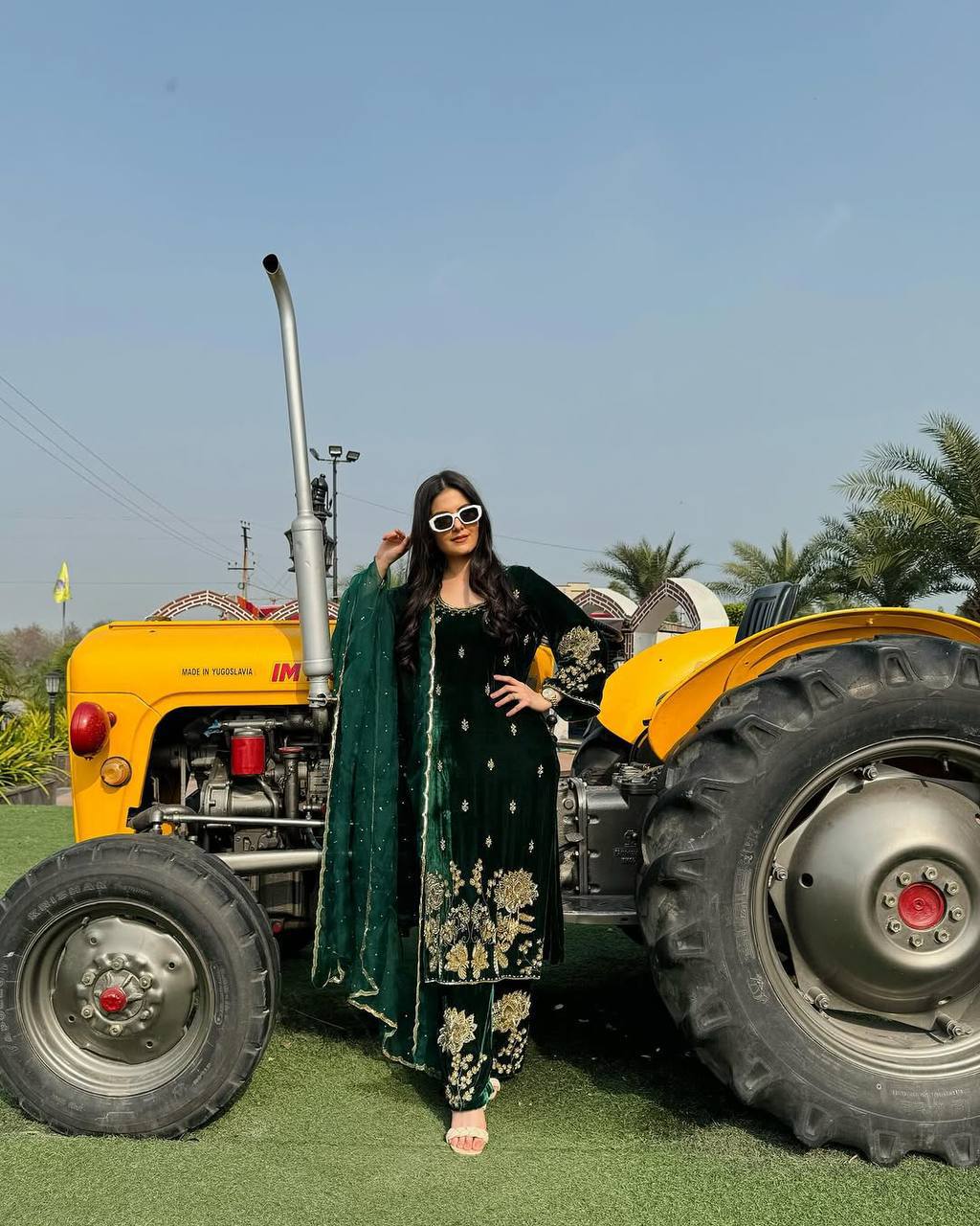 Bottle Green Embroidered Kurta Pant Set with Matching Dupatta