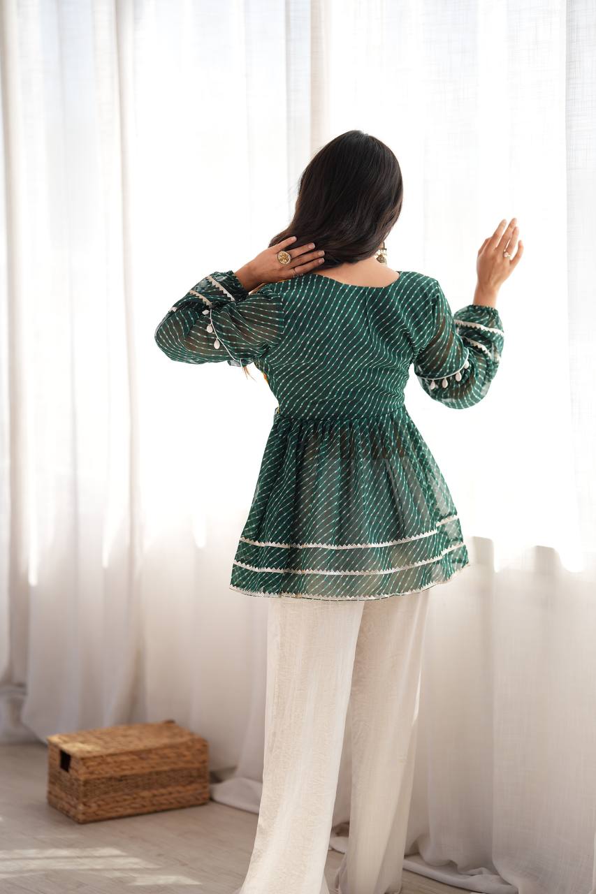 Green Kediya Style Shrug with Gamthi Mirror Work