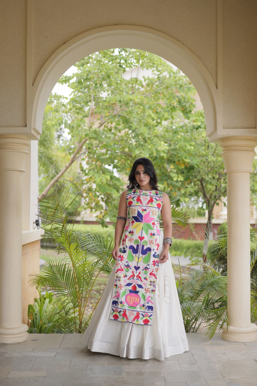 White Kora Cotton Lehenga Choli with Gamthi Thread Embroidered Work