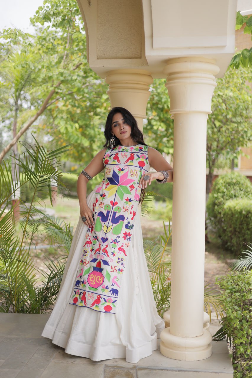 White Kora Cotton Lehenga Choli with Gamthi Thread Embroidered Work
