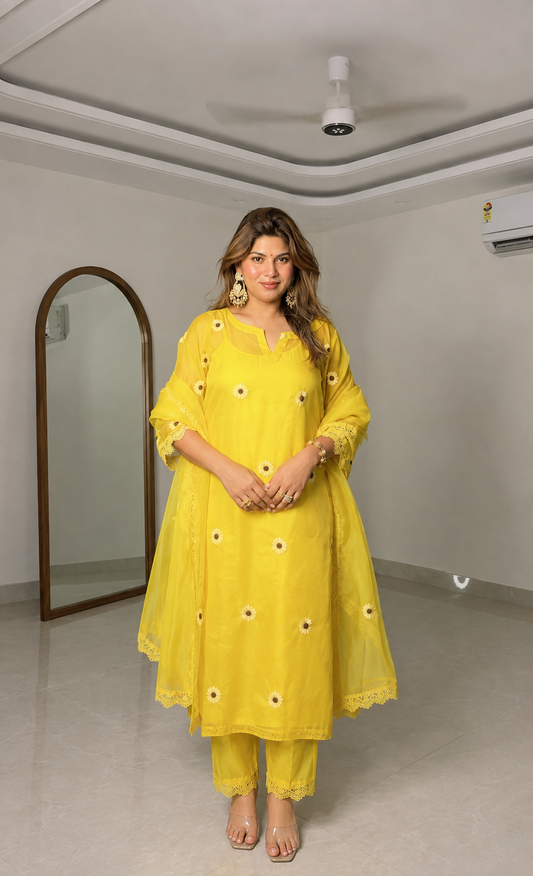 Yellow Organza Kurta Pant Set with Floral Embroidery & Fancy Lace Dupatta