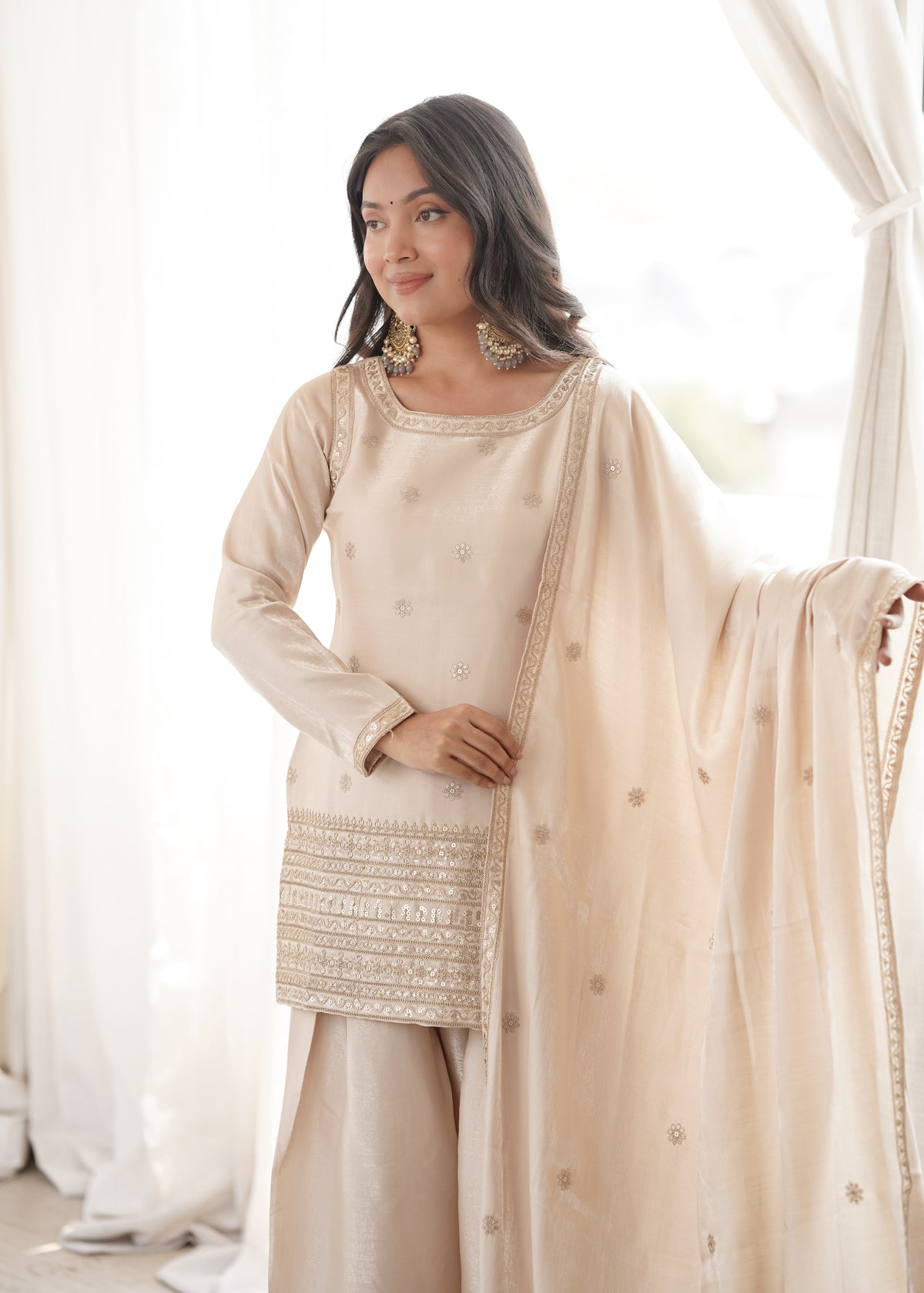 Elegant Ivory Silk Farshi Salwar Suit with Embroidered Dori & Jari Work Dupatta
