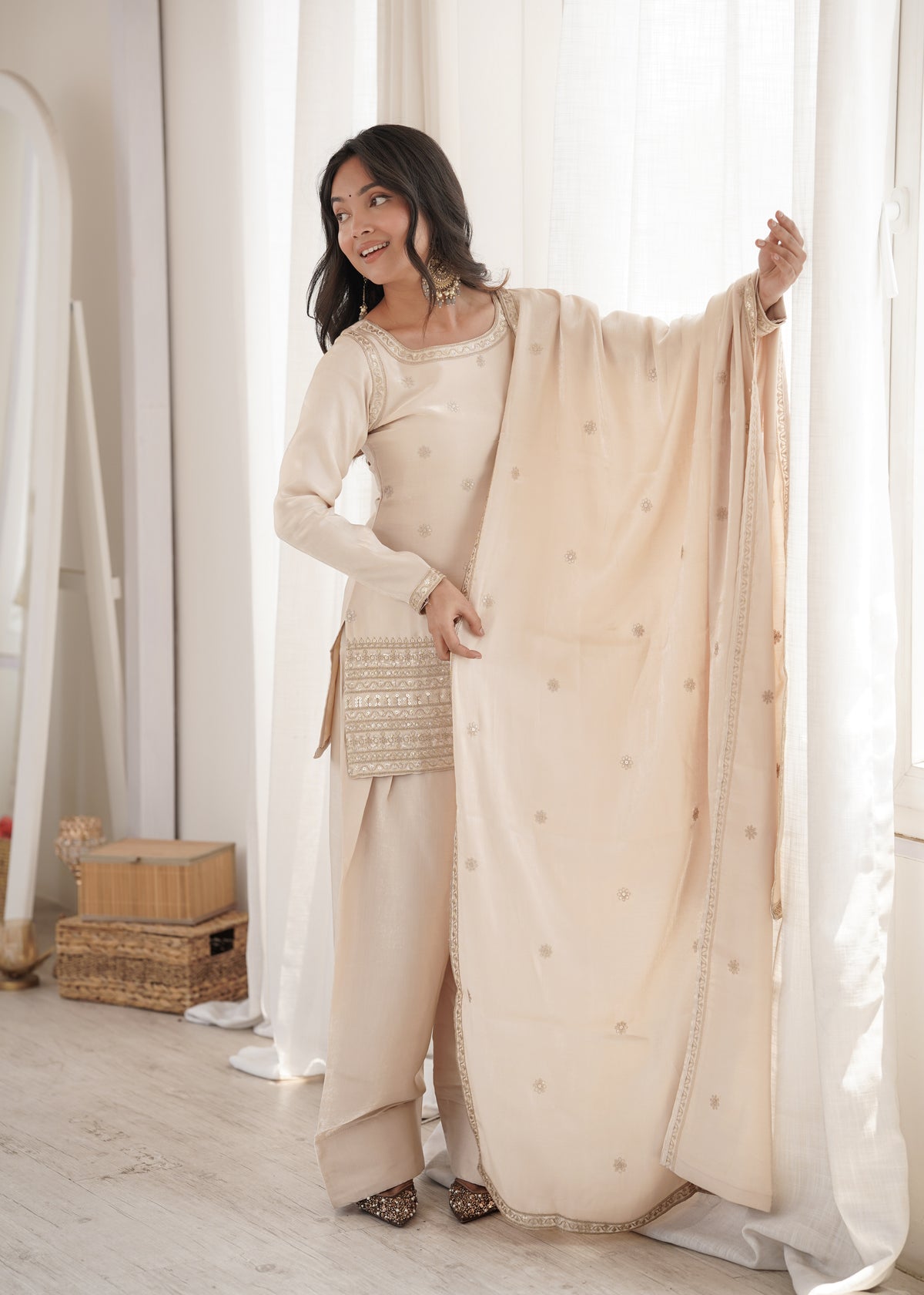 Elegant Ivory Silk Farshi Salwar Suit with Embroidered Dori & Jari Work Dupatta