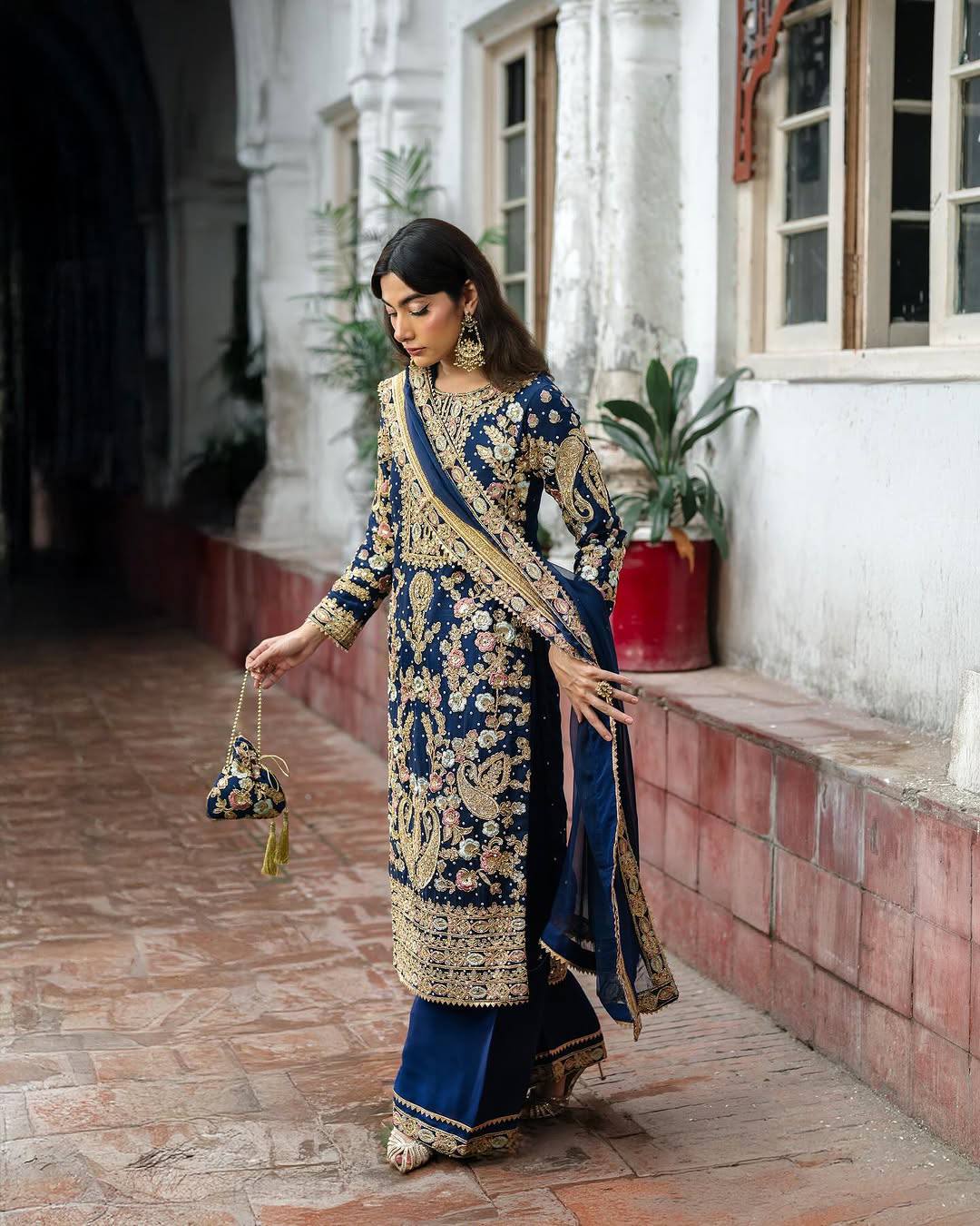 Navy Blue Heavy Embroidered Pakistani Suit with Golden Zari & Sequin Work 2XL Navy Blue Heavy Embroidered Pakistani Suit with Golden Zari & Sequin Work 2XL